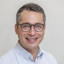 Ricardo Soares Magalhães is head of the Spatial Epidemiology Laboratory (SpatialEpiLab) at the University of Queensland